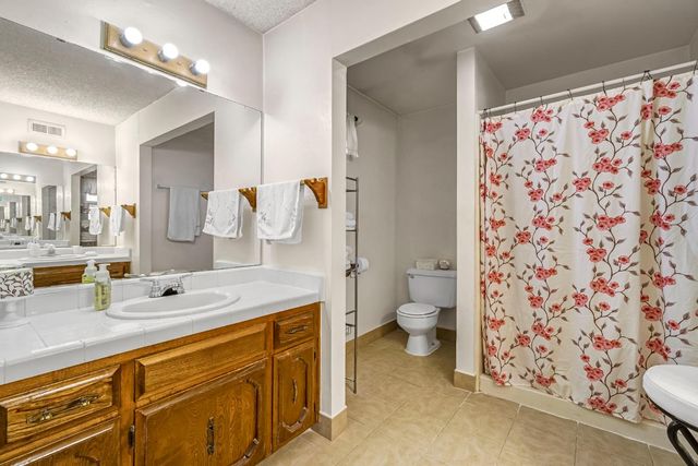 1488 Whittier Avenue, Clovis, CA 93611