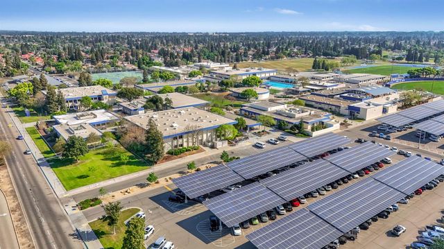 1488 Whittier Avenue, Clovis, CA 93611