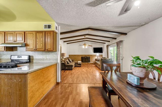 1488 Whittier Avenue, Clovis, CA 93611