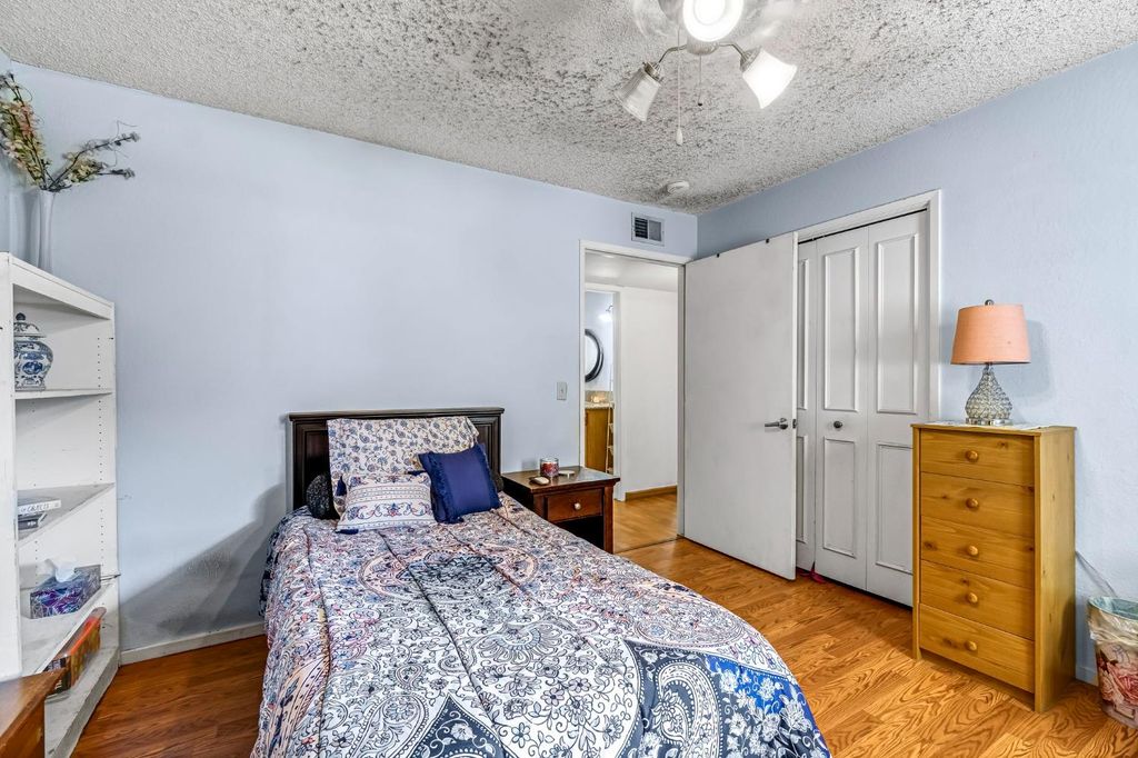 Image 22 of property listing at 1488 Whittier Avenue, Clovis, CA 93611