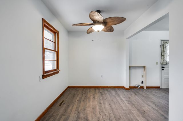 726 S Praire Dr, Andover, KS 67002