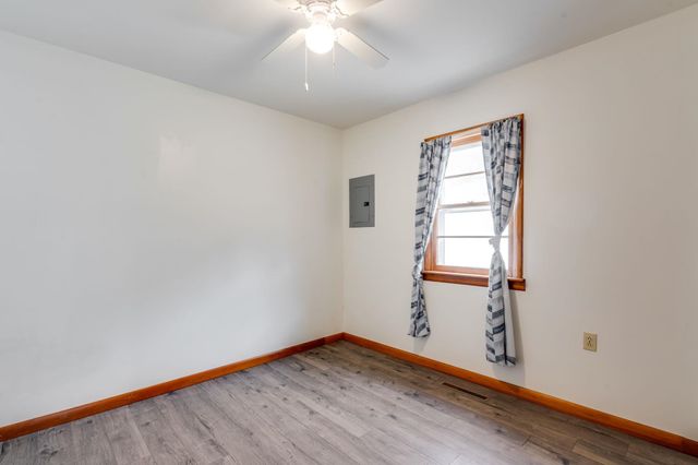 726 S Praire Dr, Andover, KS 67002