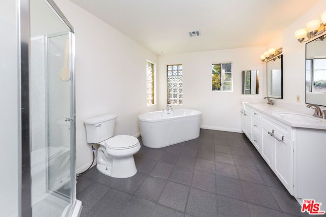 39752 Makin, Palmdale, CA 93551