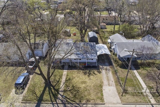 1301 E Broadbeck Dr, Park City, KS 67219