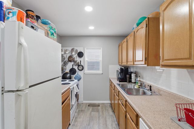 1301 E Broadbeck Dr, Park City, KS 67219