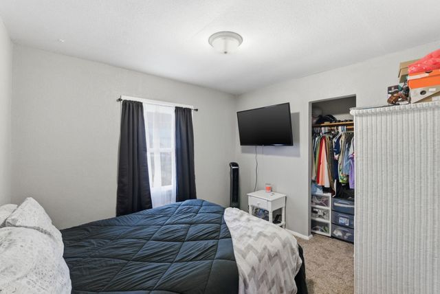 1301 E Broadbeck Dr, Park City, KS 67219