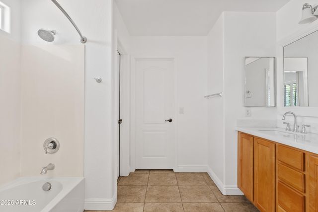 2058 S HERON Lane, Gilbert, AZ 85295
