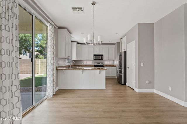 2058 S HERON Lane, Gilbert, AZ 85295