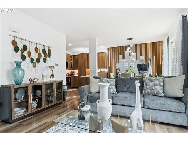 1363 Sw BINFORD LAKE Pkwy, Gresham, OR 97080