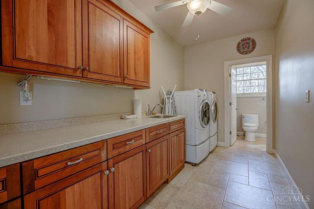 1850 S Weaver Road, Morgan Twp, OH 45053