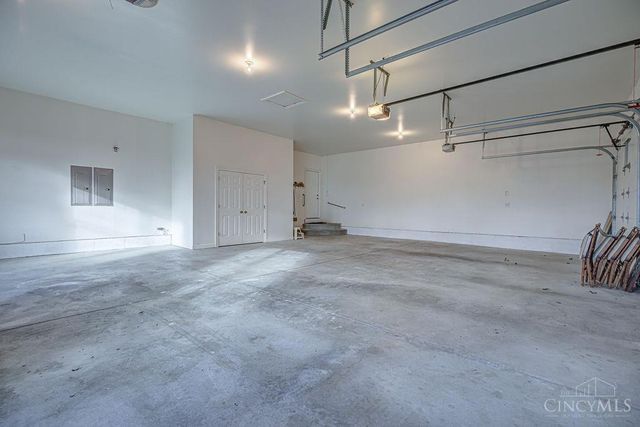 1850 S Weaver Road, Morgan Twp, OH 45053