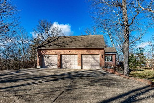 1850 S Weaver Road, Morgan Twp, OH 45053