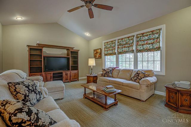 1850 S Weaver Road, Morgan Twp, OH 45053