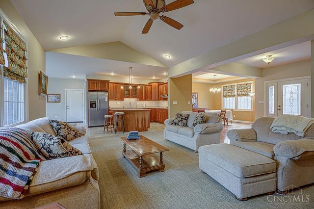 1850 S Weaver Road, Morgan Twp, OH 45053