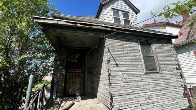 6628 Burns Street, Detroit, MI 48213