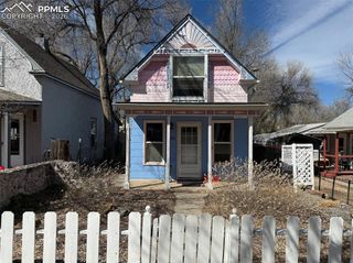 220 Willow Street, Colorado Springs, CO 80903