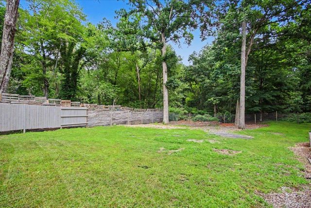 70 Camp Drive, Rhinebeck, NY 12572