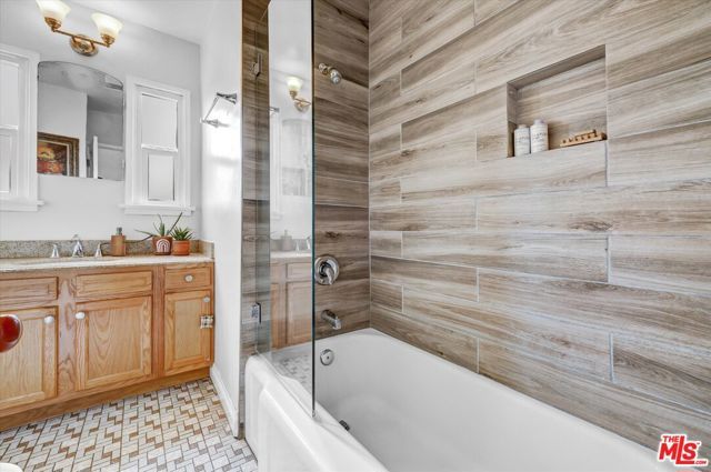 231 Isabel Street, Los Angeles, CA 90065