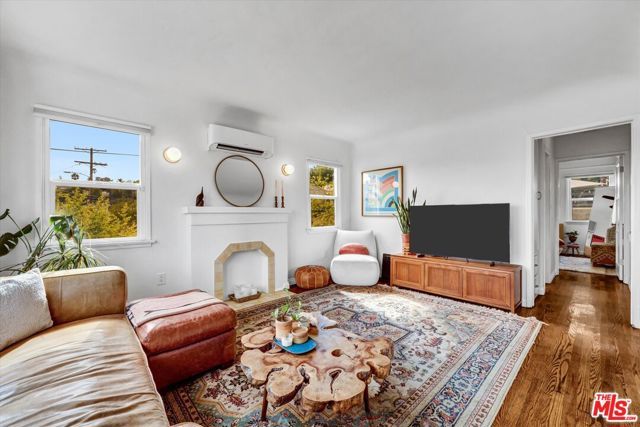 231 Isabel Street, Los Angeles, CA 90065
