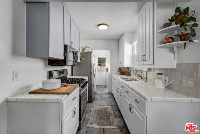 231 Isabel Street, Los Angeles, CA 90065
