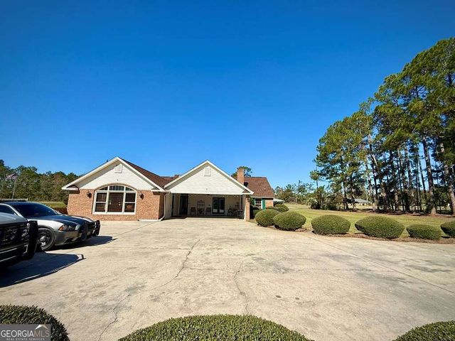 393 Douglas Highway, Hazlehurst, GA 31539