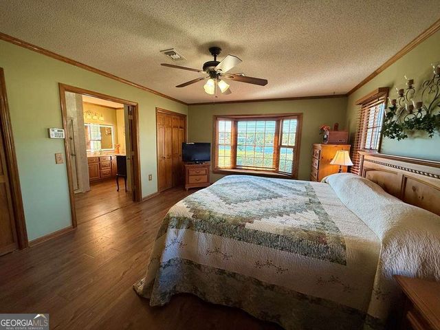 393 Douglas Highway, Hazlehurst, GA 31539