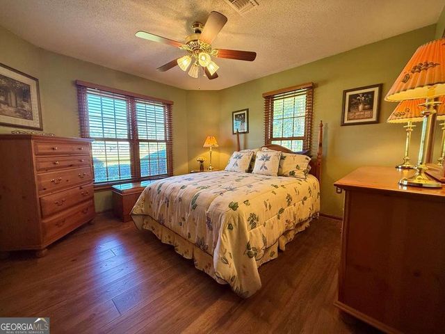 393 Douglas Highway, Hazlehurst, GA 31539