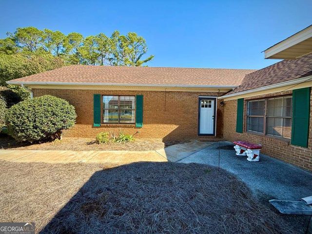 393 Douglas Highway, Hazlehurst, GA 31539