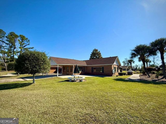 393 Douglas Highway, Hazlehurst, GA 31539