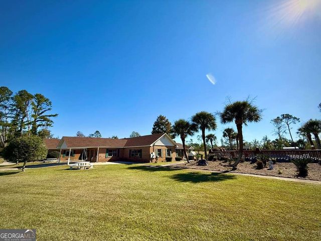 393 Douglas Highway, Hazlehurst, GA 31539