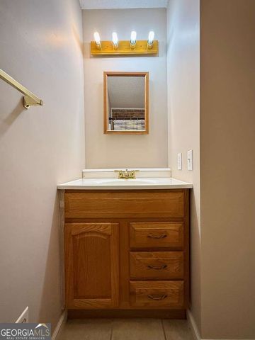 393 Douglas Highway, Hazlehurst, GA 31539