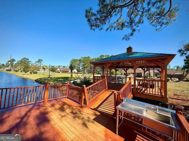 393 Douglas Highway, Hazlehurst, GA 31539