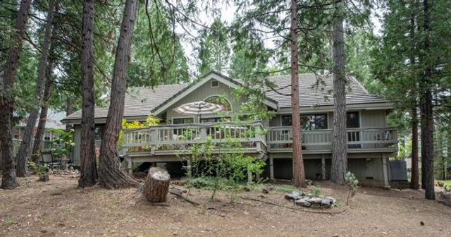 625 Larkspur Ct, Murphys, CA 95247