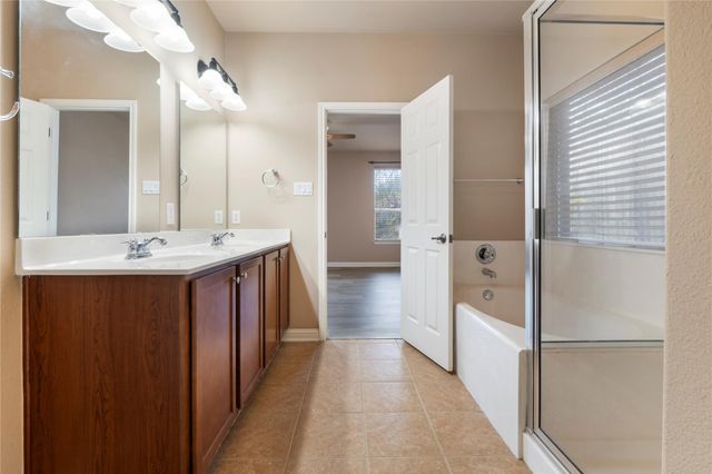 1709 Greenside TRL, Round Rock, TX 78665