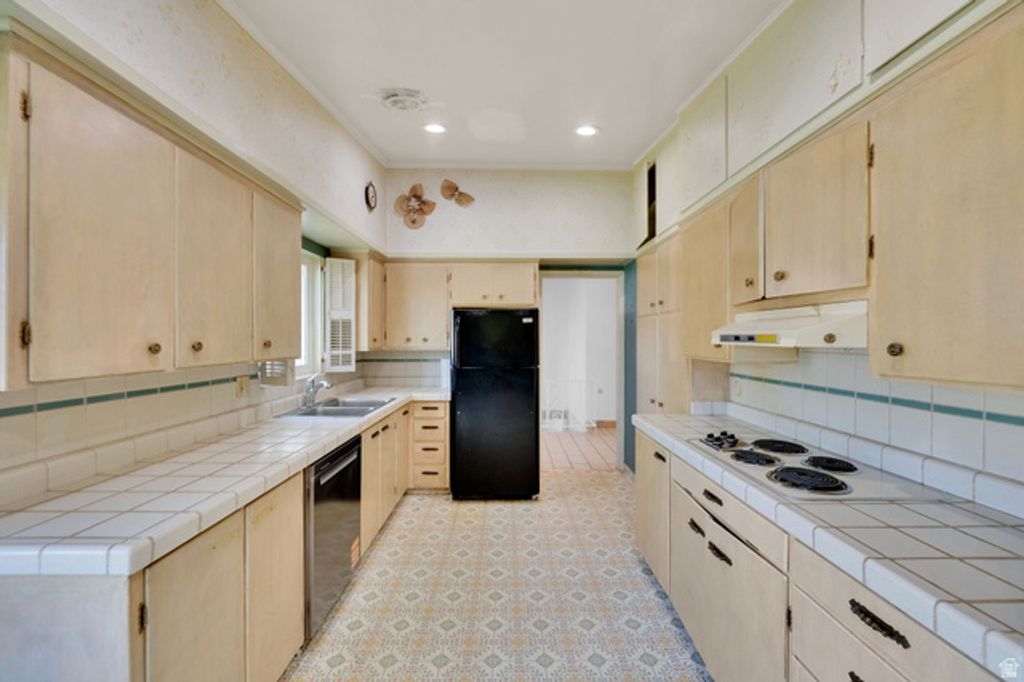 Image 11 of property listing at 3558 S 50 W, Bountiful, UT 84010