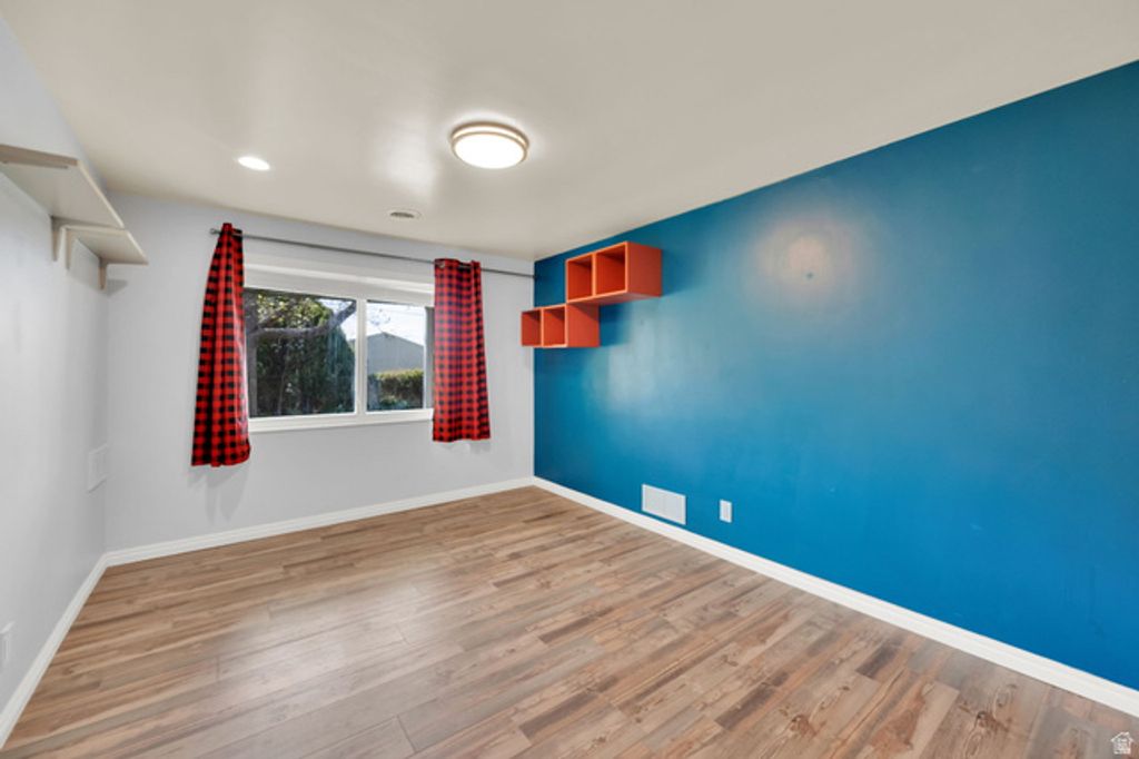 Image 22 of property listing at 3558 S 50 W, Bountiful, UT 84010