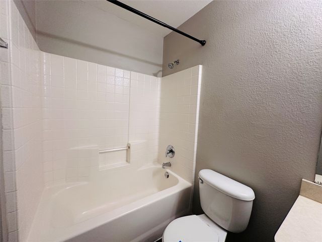 2013 Deniro Drive, Fort Worth, TX 76134