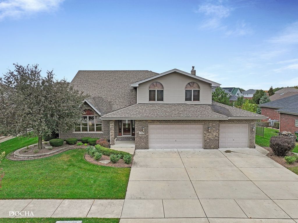 Image 1 of property listing at 17618 Dunn Road, Tinley Park, IL 60487