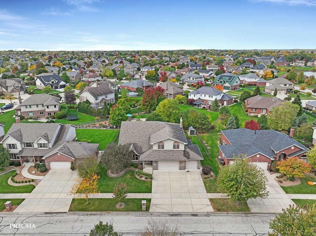 Image 3 of property listing at 17618 Dunn Road, Tinley Park, IL 60487