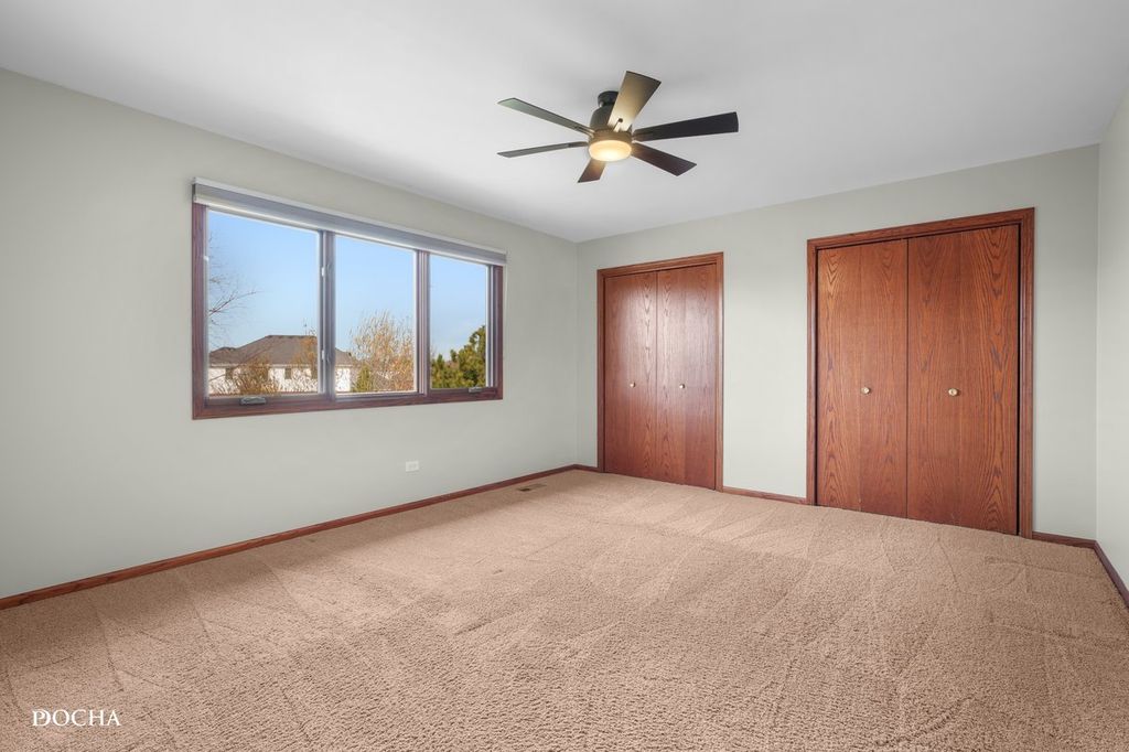 Image 21 of property listing at 17618 Dunn Road, Tinley Park, IL 60487
