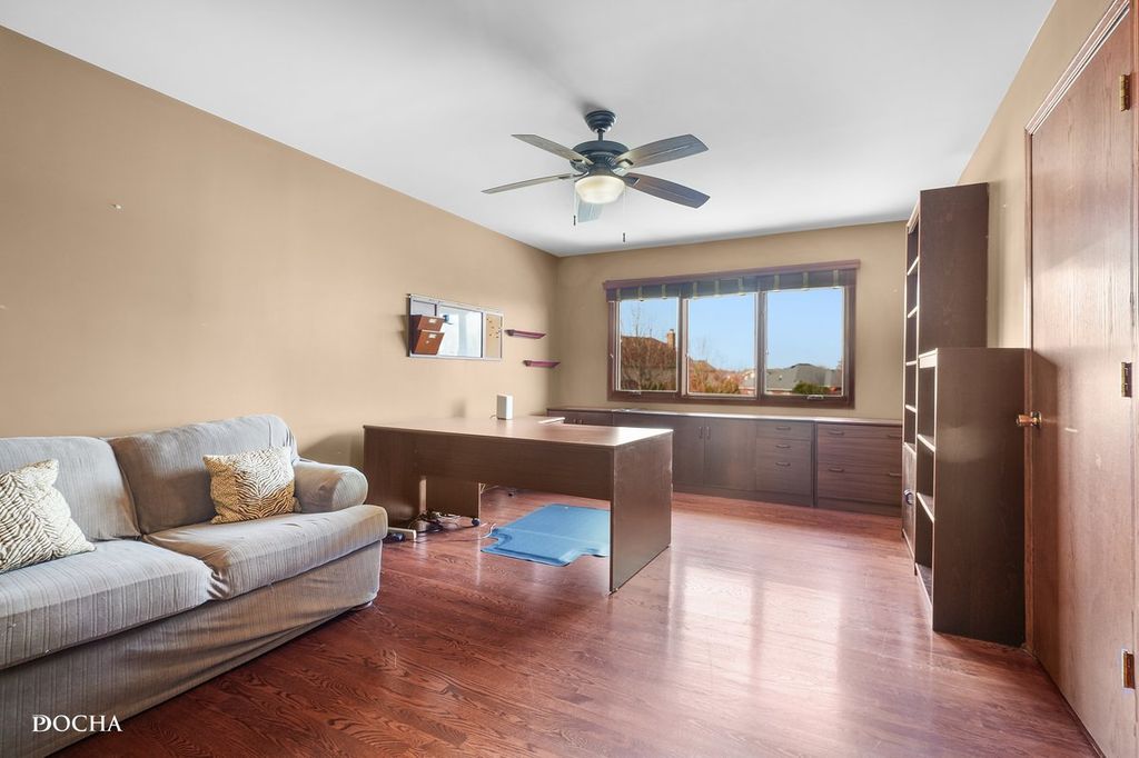 Image 22 of property listing at 17618 Dunn Road, Tinley Park, IL 60487