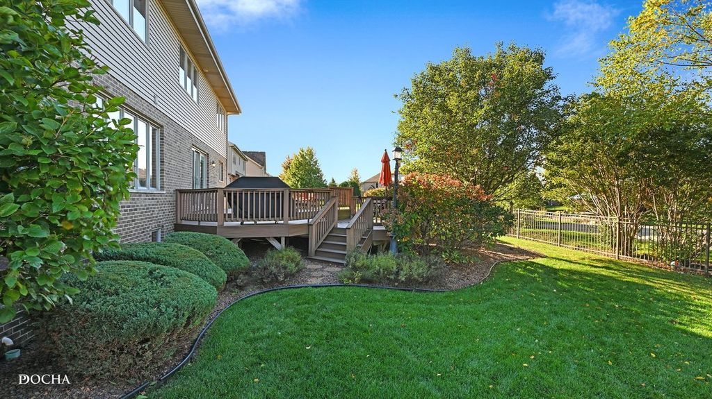Image 36 of property listing at 17618 Dunn Road, Tinley Park, IL 60487