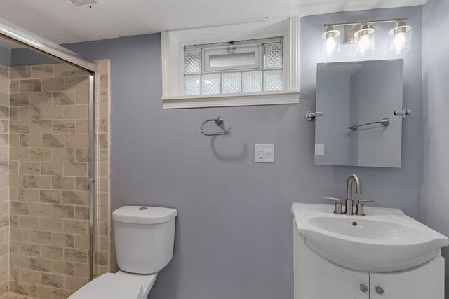 320 Streamside Drive, Harvey, IL 60426