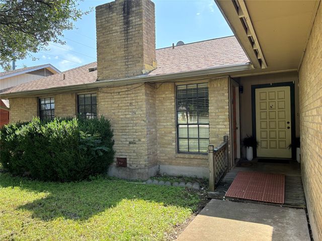 11905 Oak Knoll DR A, Austin, TX 78759