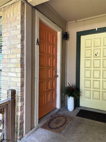 11905 Oak Knoll DR A, Austin, TX 78759