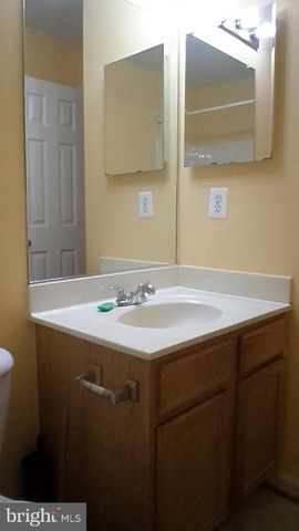 2554 MIRANDA CT, Woodbridge, VA 22191