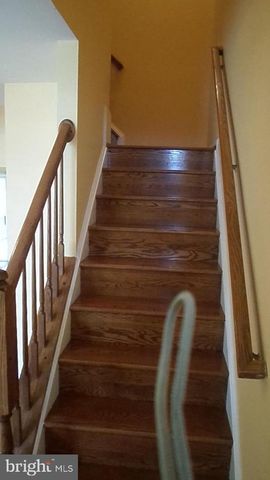 2554 MIRANDA CT, Woodbridge, VA 22191
