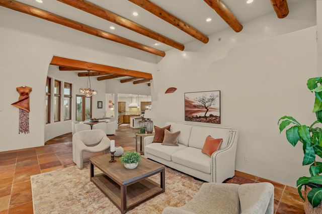 9800 Desert Mountain Road NE, Albuquerque, NM 87122