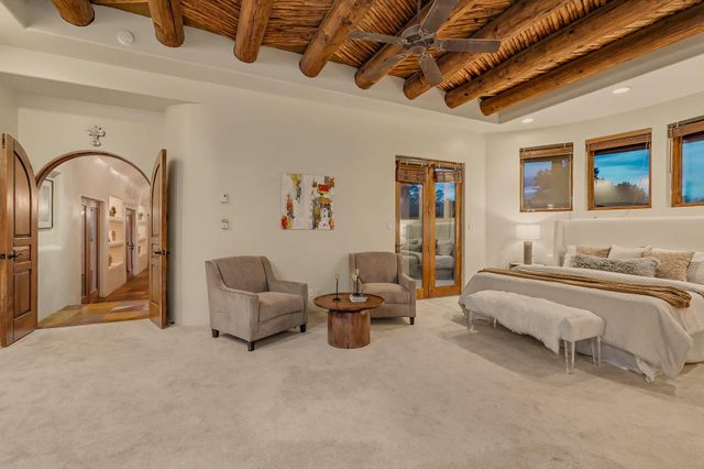 9800 Desert Mountain Road NE, Albuquerque, NM 87122
