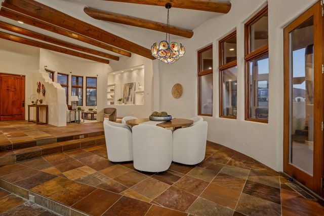 9800 Desert Mountain Road NE, Albuquerque, NM 87122